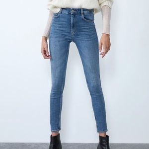 High waisted Trafaluc Zara jeans